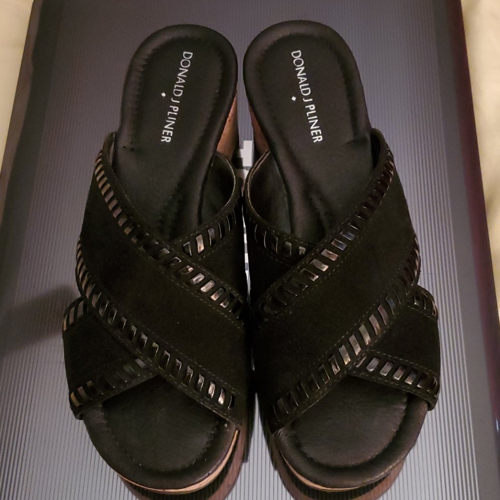 Donald J Pliner Black Savee Cork Wedge Size 6.5